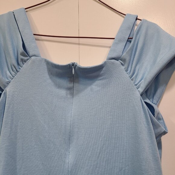 🔥3/$42 w FREE SHIPPING🔥 NWOT light blue shirt, 2 top straps, zipper - Picture 4 of 6